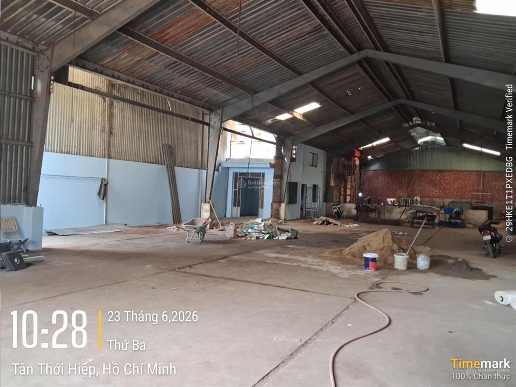 Cho thuê nhà xưởng 1000m2 đường xe công 40 feet