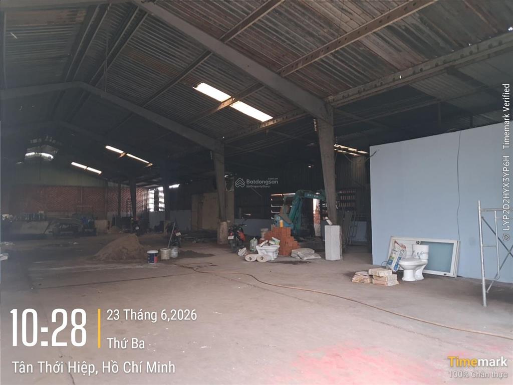 Cho thuê nhà xưởng 1000m2 đường xe công 40 feet