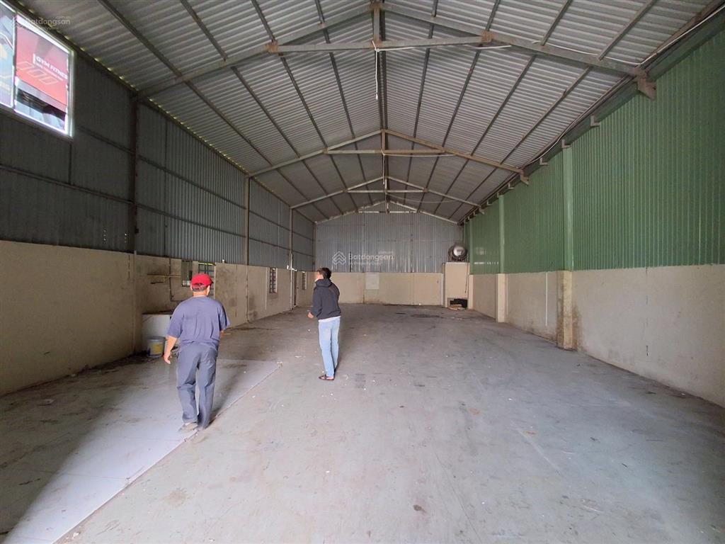 Cho thuê nhà xưởng 350m2 khu vực đường vườn lài phường an phú đông