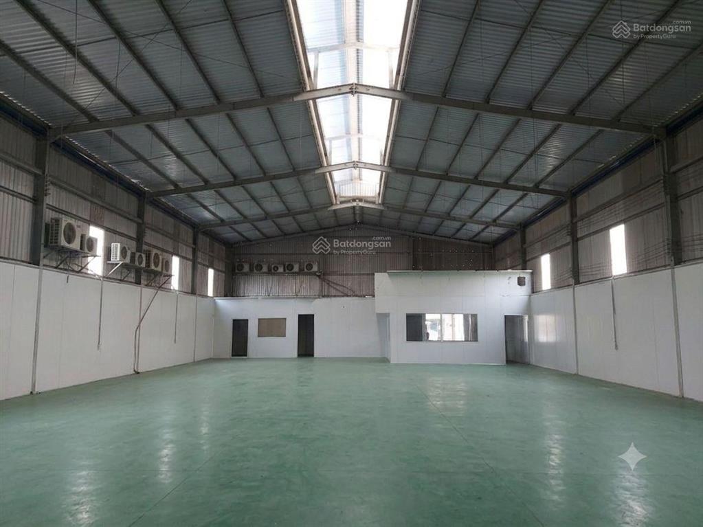 Cho thuê nhà xưởng 600m2 đường xe công 40 feet