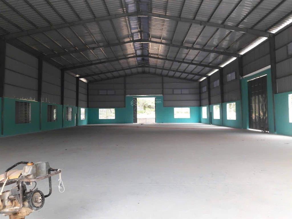 Cho thuê nhà xưởng 600m2 đường lê thị riêng, thới an
