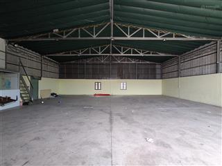 Cho thuê nhà xưởng 800m2 mặt tiền quốc lộ 1a, ngang 25m, đường xe công 40 feet lưu thông thoải mái