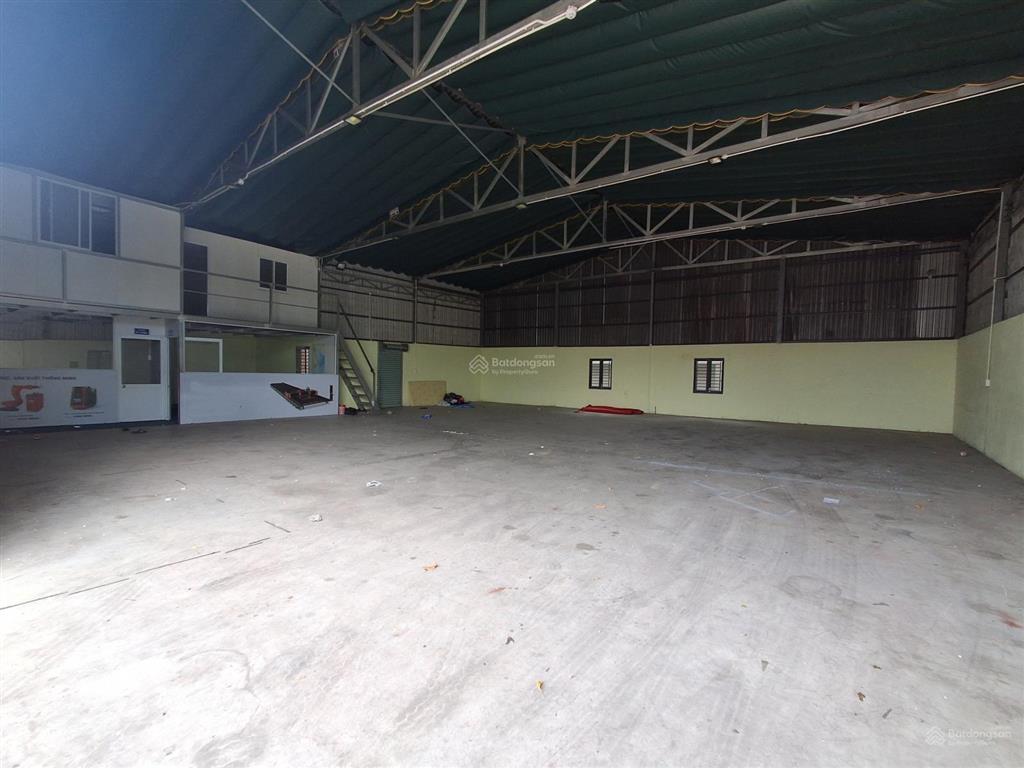 Cho thuê nhà xưởng 800m2 mặt tiền quốc lộ 1a, ngang 25m, đường xe công 40 feet lưu thông thoải mái