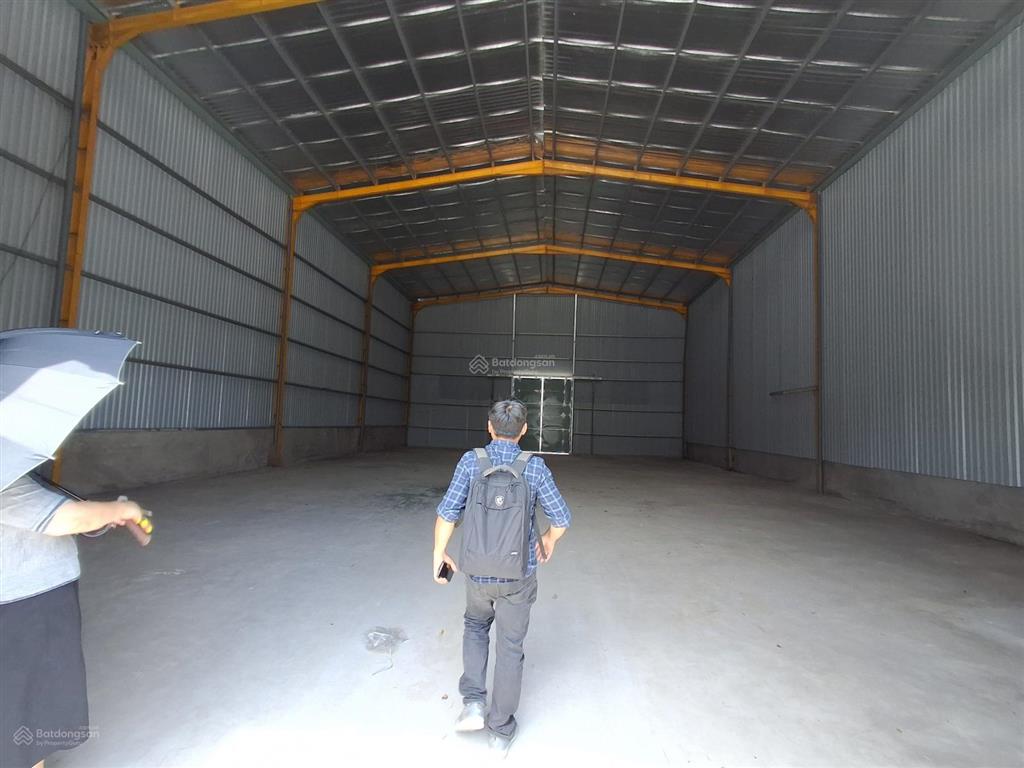 Cho thuê nhà xưởng 900m2 đường vườn lài, phường an phú đông