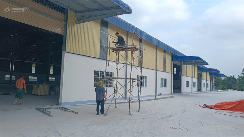 Cho thuê nhà xưởng 1500m2 đường lê thị riêng, xe công 40 feet thoải mái