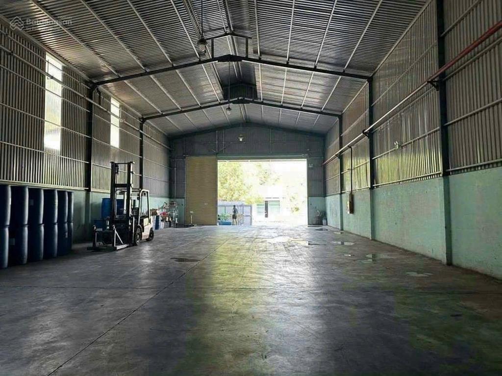 Cho thuê nhà xưởng 500m2, 700m2, 1200m2, 1500m2, 2500m2 đường xe công 40 feet lưu thông 24/7