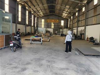 Cho thuê nhà xưởng 500m2 đường xe công 40 feet