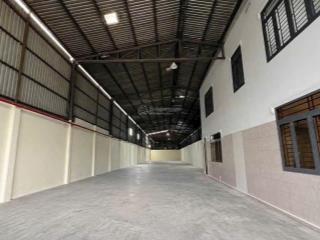Cho thuê nhà xưởng 600m2 ngã tư ga