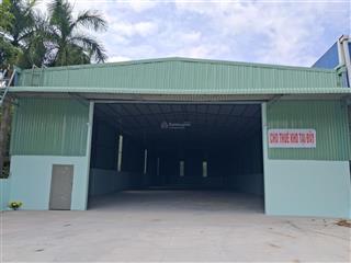Cho thuê nhà xưởng 1400m2 đường xe công 40 feet lưu thông thoải mái