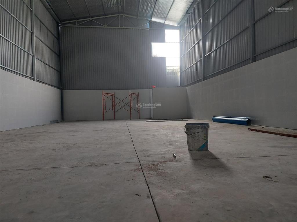Cho thuê nhà xưởng 700m2 tại phường thạnh xuân