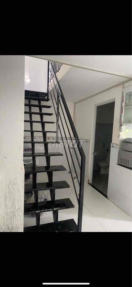 nhà SHR _ 40m m thổ cư _ 56 m _ DTSD 2 PN _ sát hẻm xe hoi