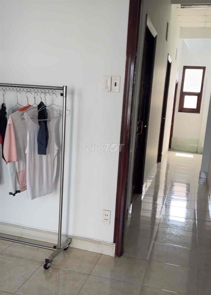 56 m đất _ 4PN _ nở hậu _ 98m sàn _ 10 m ra hẻm xe hơi