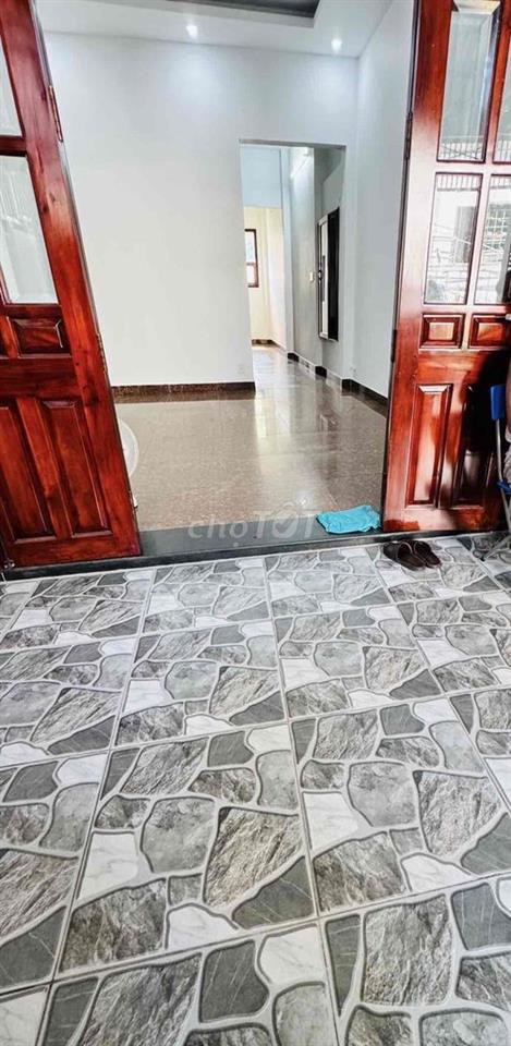 56 m đất _ 4PN _ nở hậu _ 98m sàn _ 10 m ra hẻm xe hơi