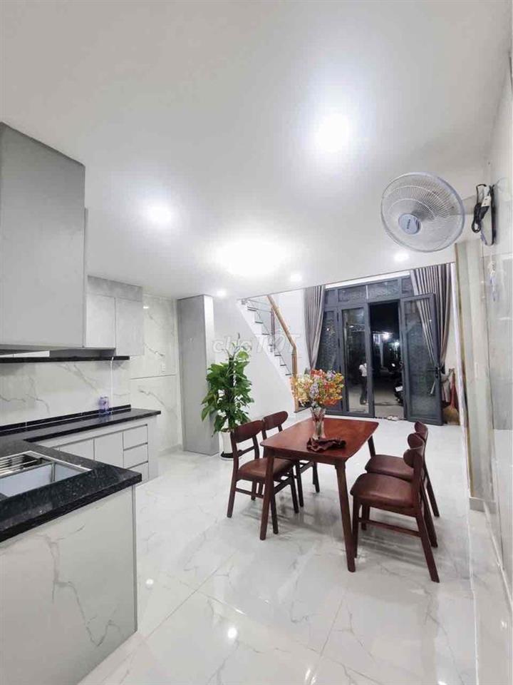 nhà 33m đất dưới 3 tỷ hẻm xe hơi _ sổ hồng riêng _ Gần cầu trường Đai