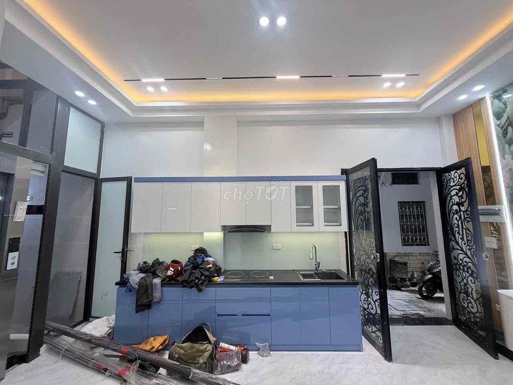 CHÍNH CHỦ CAM KẾT NHÀ CHUẨN -PHỐ CỔ -THANG MÁY- BA ĐÌNH