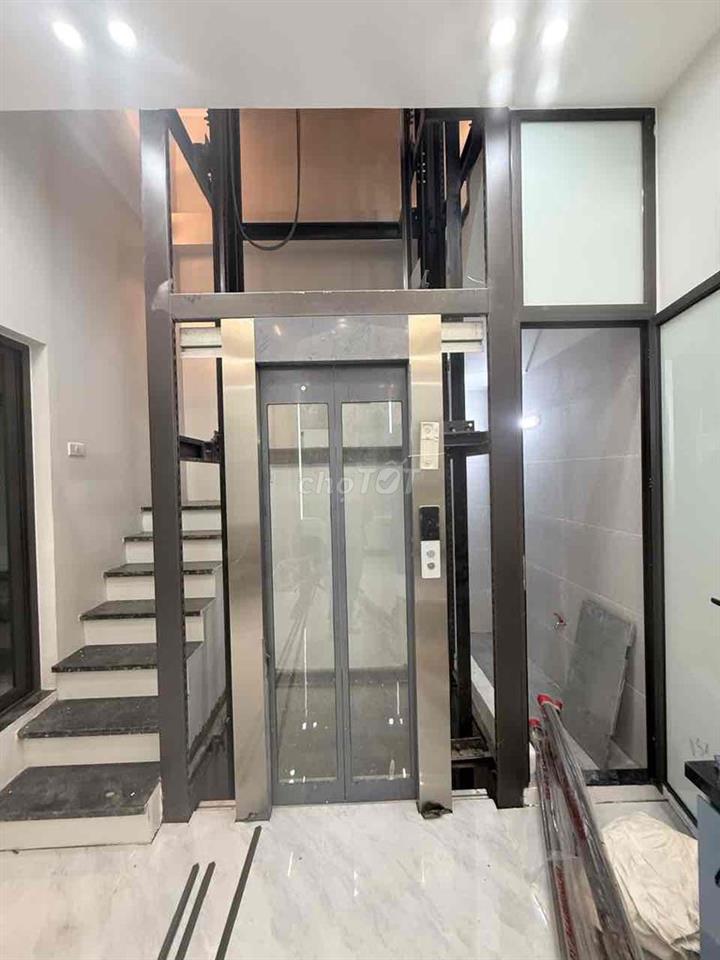 CHÍNH CHỦ CAM KẾT NHÀ CHUẨN -PHỐ CỔ -THANG MÁY- BA ĐÌNH