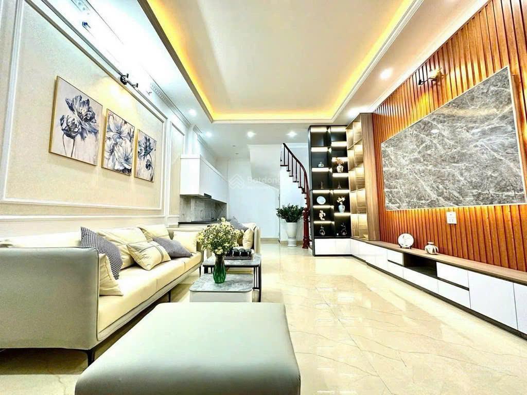 Cho thuê nhà nguyên căn (ảnh thật)  full công năng ở khu vực yên hòa  cầu giấy