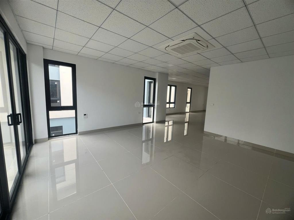 (gấp)cho thuê biệt thự dương nội hoàn thiện full, mới tinh, không giới hạn mục đích sử dụng  25tr