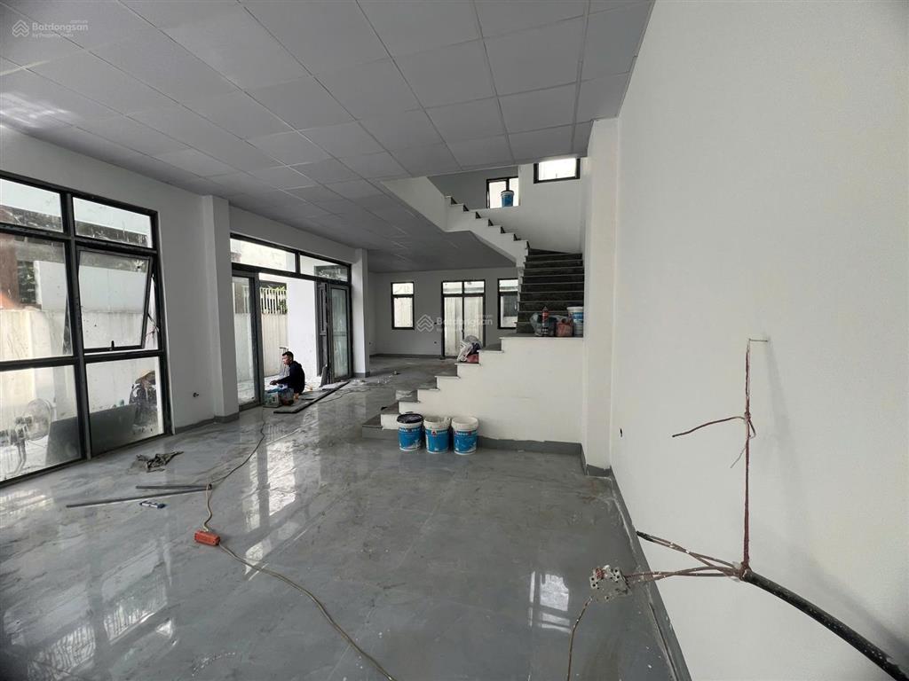 (gấp)cho thuê biệt thự dương nội hoàn thiện full, mới tinh, không giới hạn mục đích sử dụng  25tr