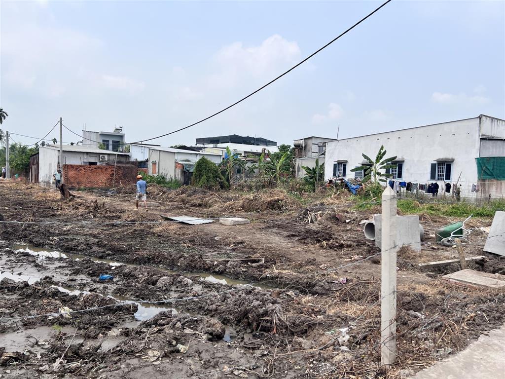 7.6*32=248m2 full thổ cư  1 sẹc hà duy phiên  bình mỹ  củ chi