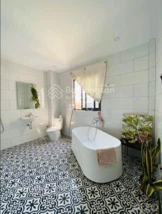 Bán nhà 6,45 x 13,7 1 trệt 2 lầu  1 xẹt hẻm ô tô nguyễn kiệm  p4  phú nhuận, gần sân bay