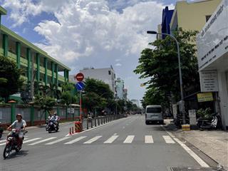 Nhỉnh 6 tỷ có nhà mt phạm văn chí 33m2, 1 trệt 2 lầu đúc, tiện sửa mới, sát bên chợ bình tây