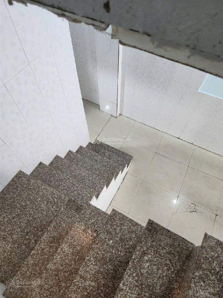 Bán đất tặng nhà mt hoàng lê kha  xe tải đỗ cửa  66m2 ngang 3 dài 11  giá 7,95 tỷ