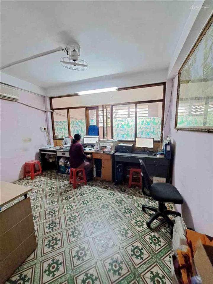 Một căn ra mt hồng bàng  52m2  3 tầng  5,8 tỷ