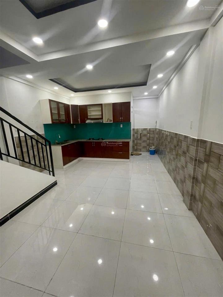 Mặt tiền kinh doanh chợ hậu giang  4x18  72m  3 tầng  sổ vuông  hxh tránh  nhỉnh 9d tl