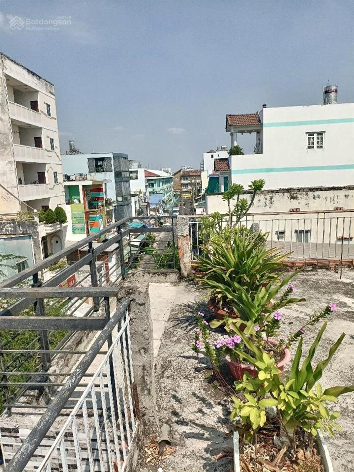 Căn góc mặt tiền phùng tá chu  ngang khủng 8m  sẵn 8 phòng thu nhập ổn định 20tr/th
