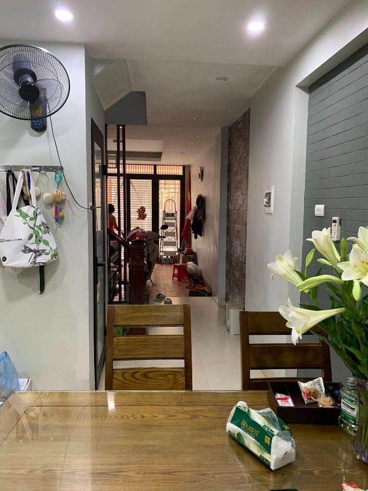 BÁN NHÀ TƯ ĐÌNH-LONG BIÊN-50Mx4T-PHÂN LÔ-ÔTÔ VÀO NHÀ-ÔTÔ VÒNG QUANH THÔNG RA CỔ LINH