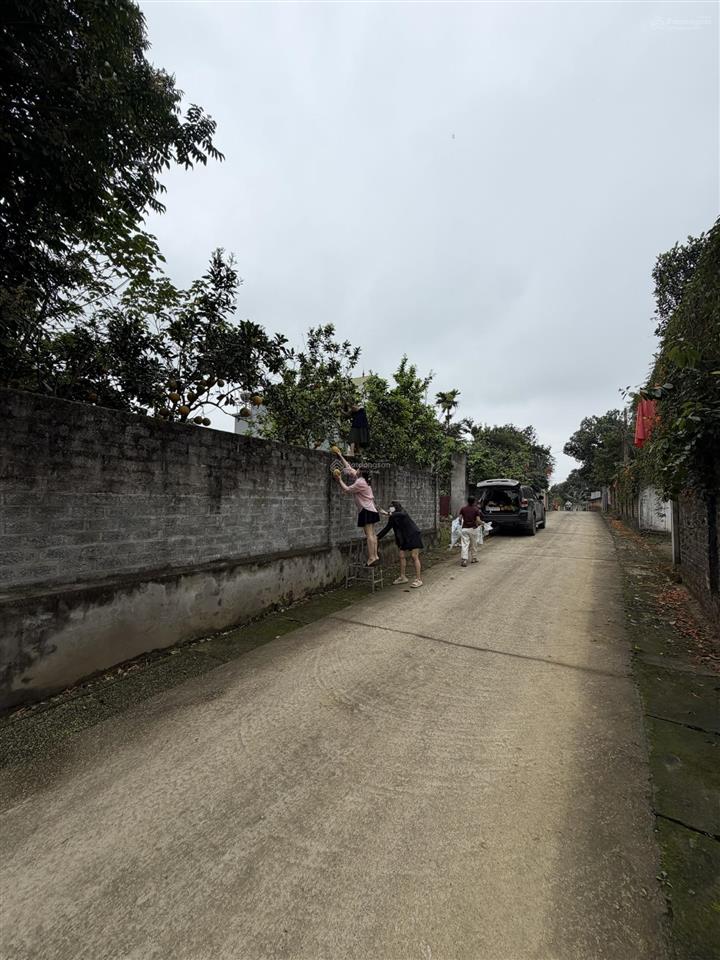 Bán lô đất đẹp thắng đầu hoà thạch giá tốt chỉ 15tr/m2. đất ở 570 m2 và đất vườn 1300 m2