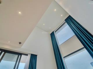 Căn hộ cao cấp 4pn thang máy riêng, trần cao 7 mét ở quận 1