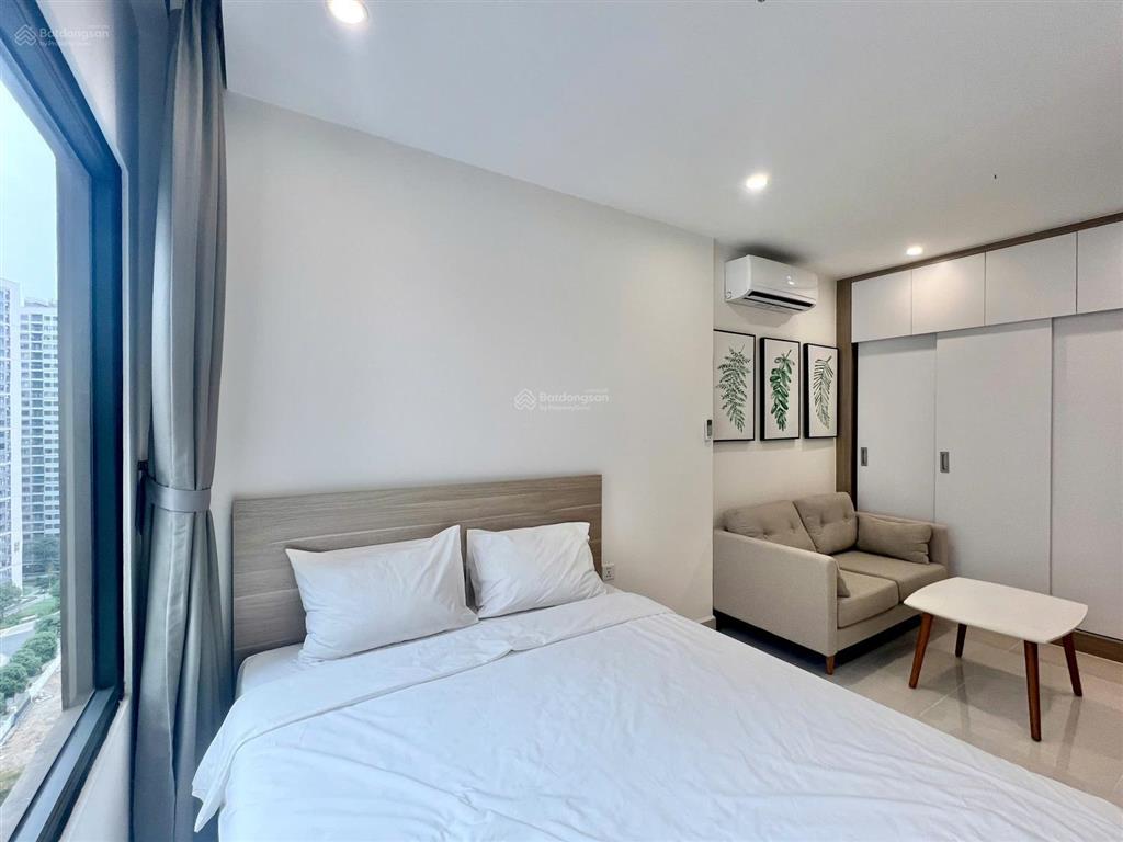 Bán căn studio đối diện vinuni đủ nội thất, đang cho thuê