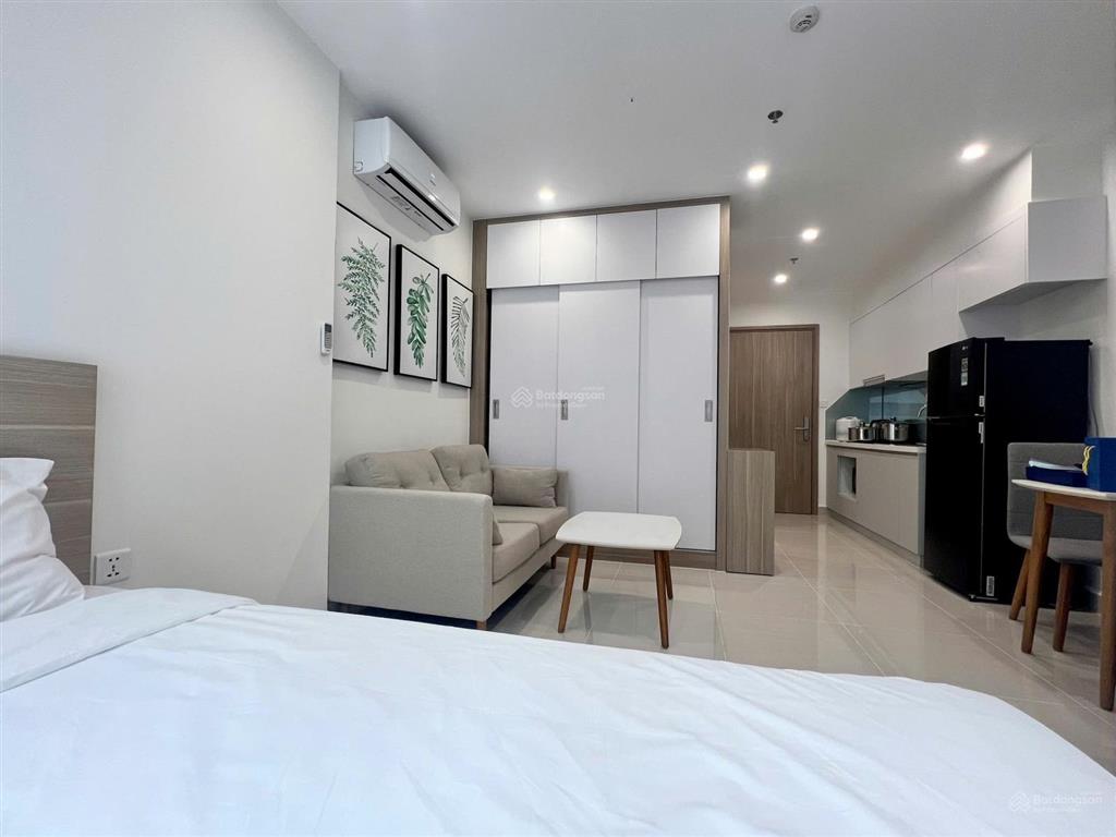 Bán căn studio đối diện vinuni đủ nội thất, đang cho thuê