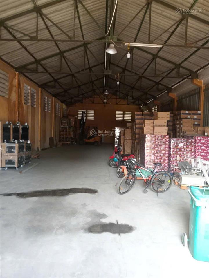 * cho thuê kho nằm trong tổng kho*300m2 võ nguyên giáp, phường trường thọ, quận thủ đức