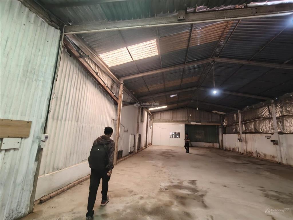 * cho thuê kho xưởng*300m2 gần võ văn hát, p. long trường, quận 9
