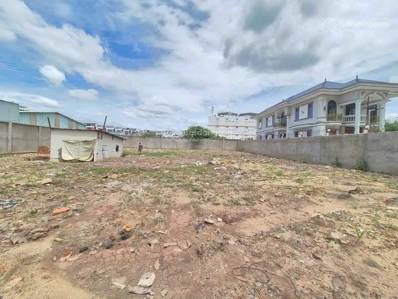 *cho thuê đất thổ cư*1600m2 gần hoàng hữu nam, phường long bình, quận 9.