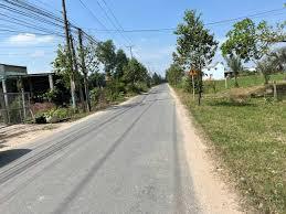 Bán 2000m2 đất cln, có 300m2 thổ cư, mặt tiền đường nguyễn thìn, gò công, tiền giang