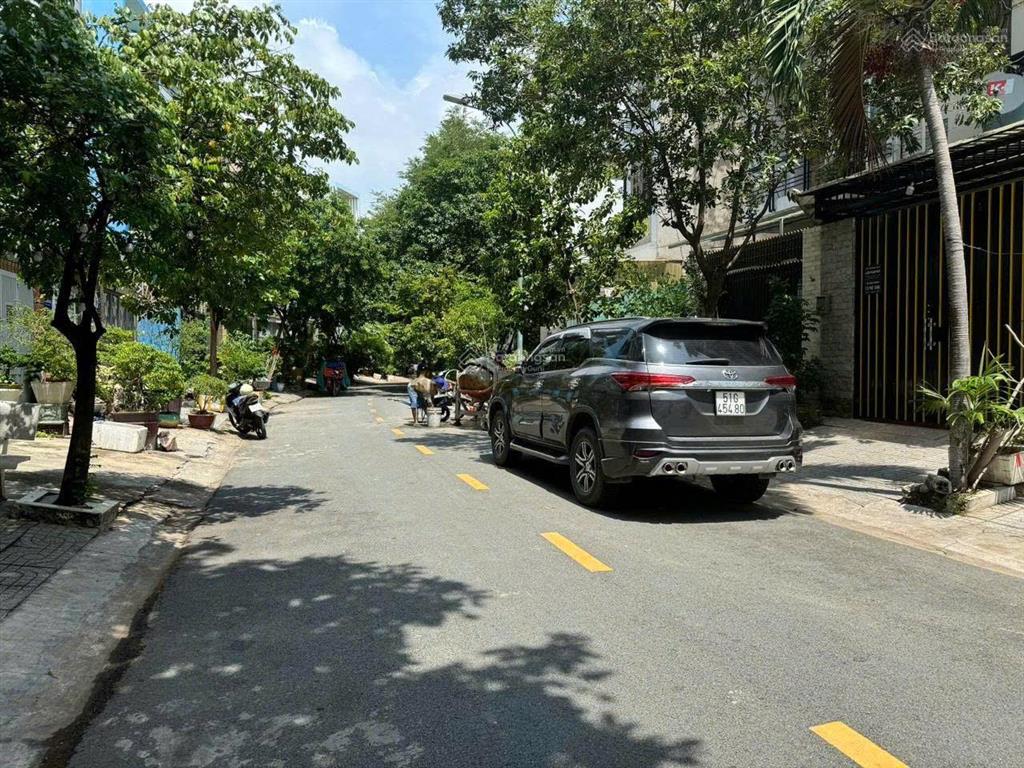 Bán nhà nguyên căn dt 80 m² kc 3 lầu  giá tốt an phú  q2