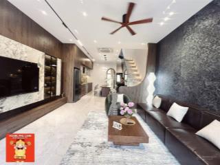 Bán nhà siêu đẹp đường trần kim xuyến giá 9ty3 thương lượng   0911 222 ***