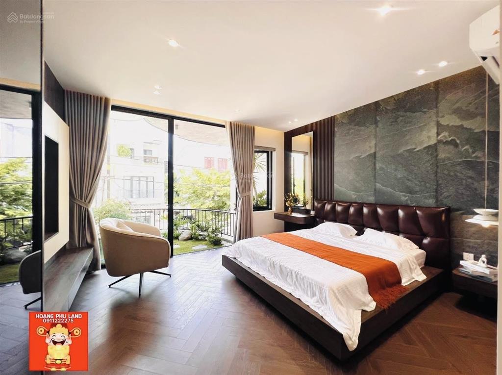 Bán nhà siêu đẹp đường trần kim xuyến giá 9ty3 thương lượng   0911 222 ***