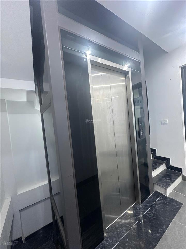 Cho thuê nhà 7 tầng gần aeon hđ có thang máy