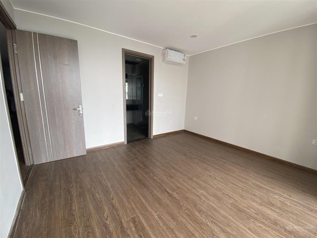 Cho thuê căn hộ 2pn, bc đn view hồ tây tại udic westlake