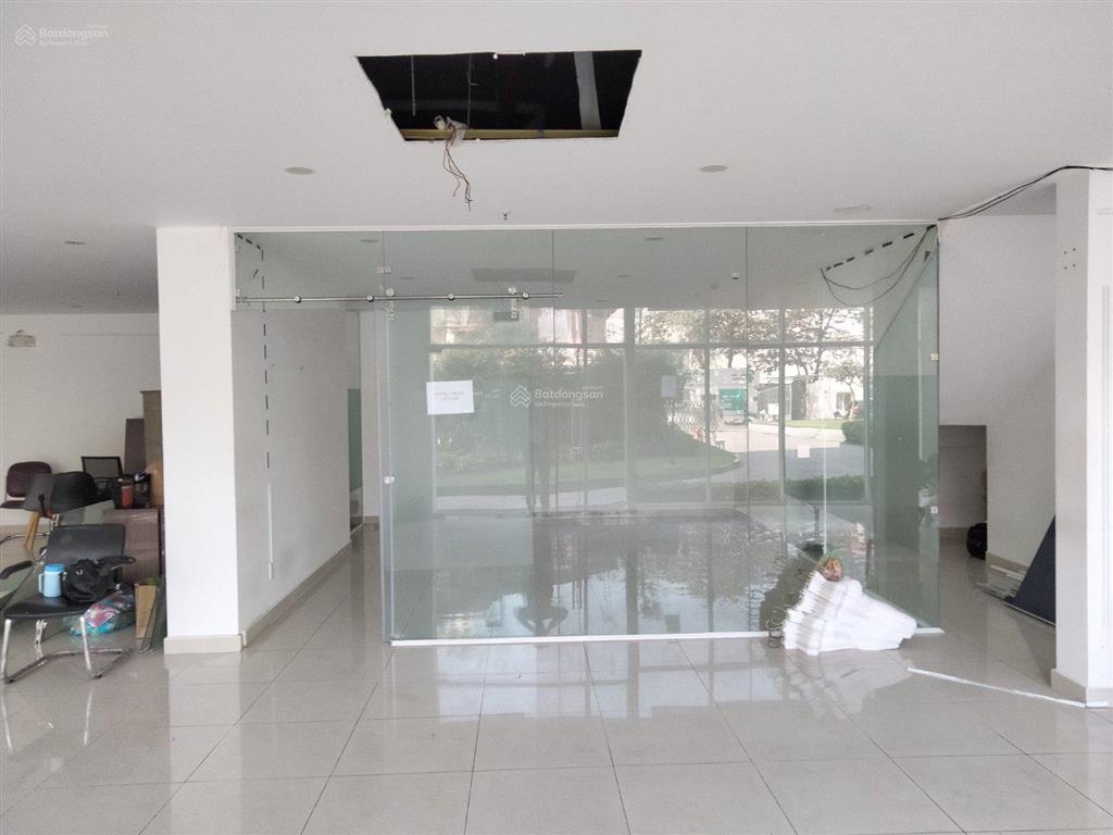 Cho thuê văn phòng carillon 5, 20 triệu, 154m2, đẹp cực chất ở tân phú, hcm