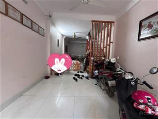 Chính chủ cần bán nhà liền kề mới xây 4 tầng . nhà đẹp chắc chắn, thiết kế hiện đại.