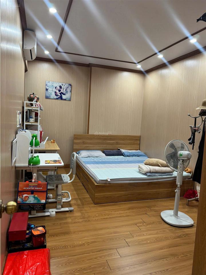 Bán căn 2pn tâm huyết tòa 18t2 the golden an khánh giá 3,6 tỷ  0985 691 ***