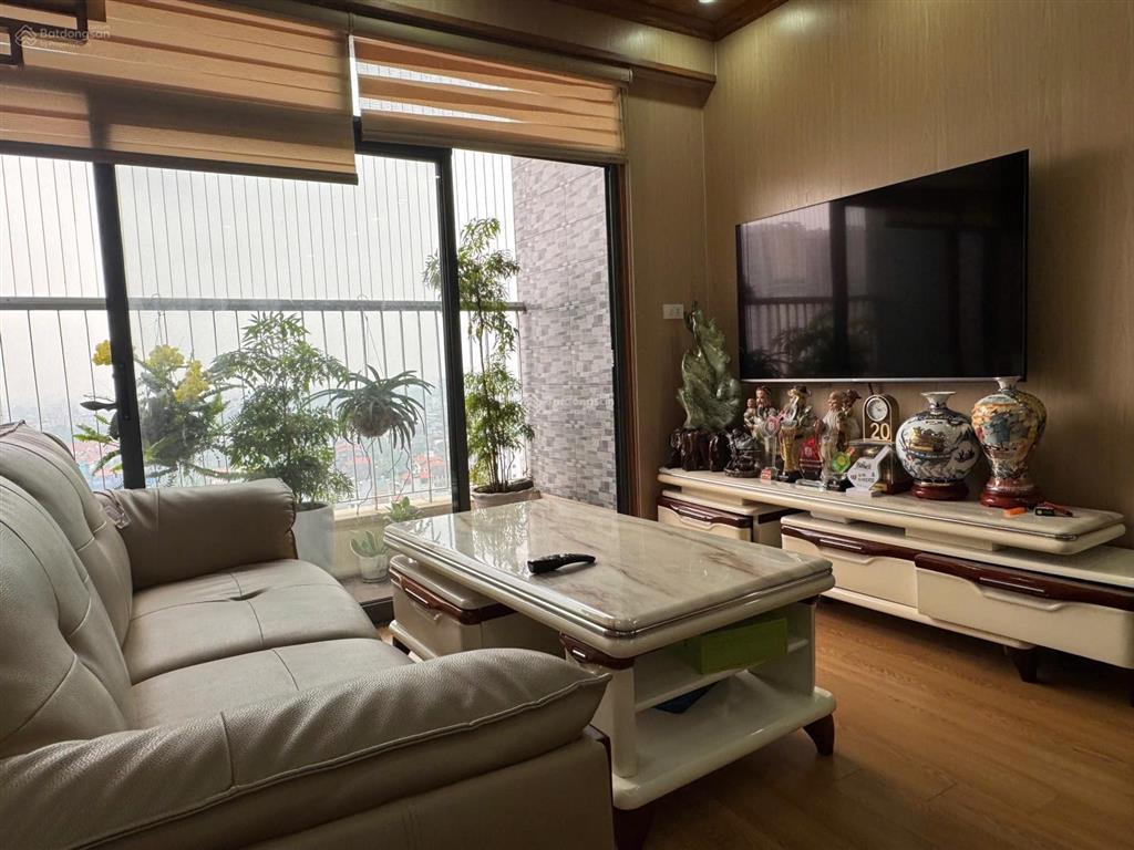 Bán căn 2pn tâm huyết tòa 18t2 the golden an khánh giá 3,6 tỷ  0985 691 ***
