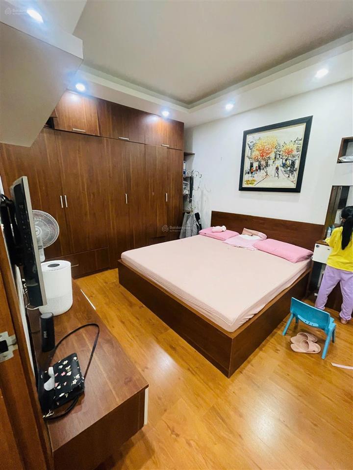 Bán 2pn 68m² sử dụng giá 3,7 tỷ tòa a1 gemek 1  0985 691 ***
