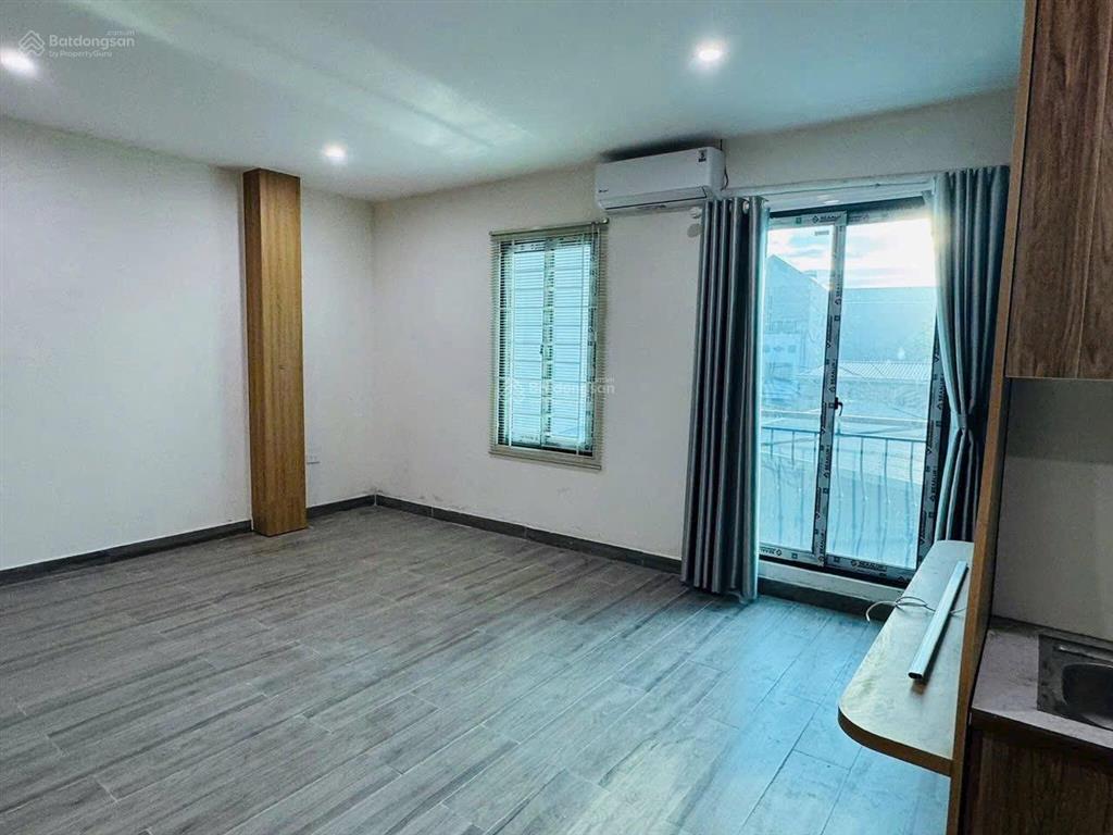 Cho thuê phòng 40m tòa nhà 6 tầng mới 100% giá 5,5 triệu vnđ gần chung cư the golden an khánh